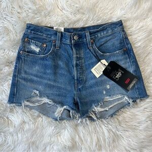 NWT‎ Levi’s 501® Premium High-Rise Button-Fly Shorts • Size 28